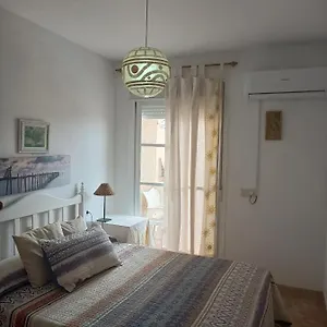 https://la-casita-de-nuria.es-andalucia.com